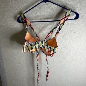Never worn bikini top from Victoria Secret with tag still.